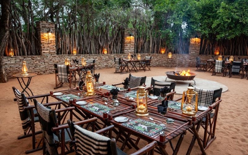 Kings Camp - Dining